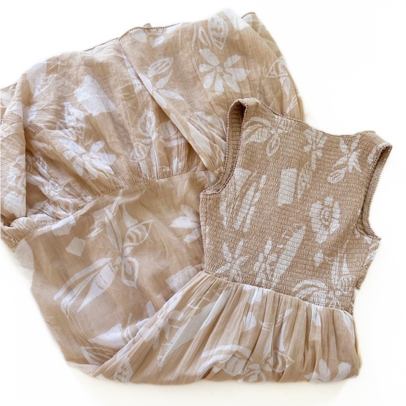 American Eagle Women’s XS Beige Floral Cutout Maxi Dress Smocked Chest - Picture 8 of 10